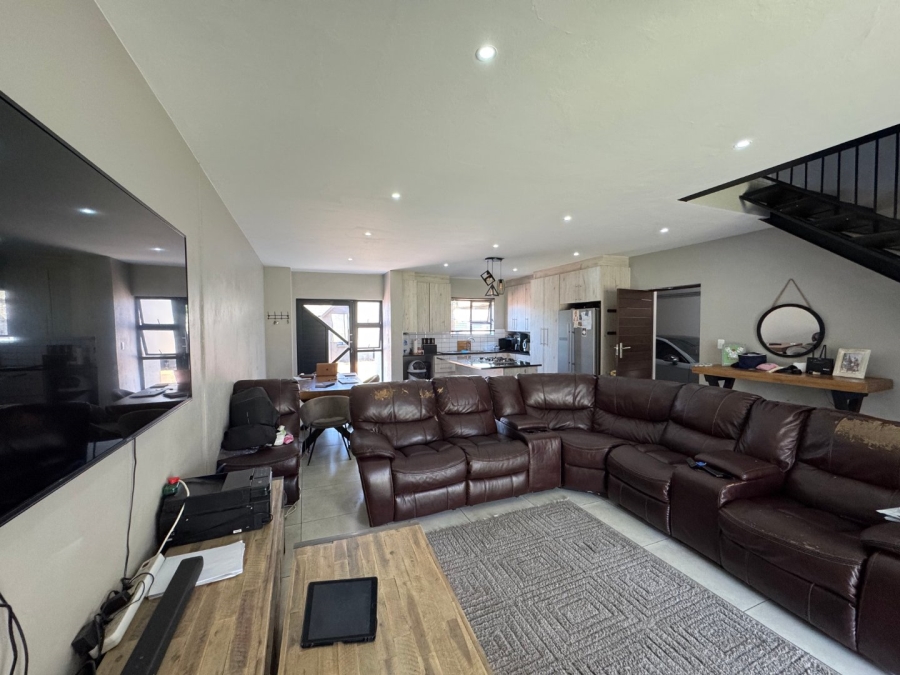 To Let 3 Bedroom Property for Rent in Leloko Lifestyle Estate North West